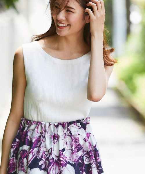 12Twelve Agenda（トゥエルブ　アジェンダ）の「ボートネックノースリーブリブニットプルオーバー（ニット/セーター・レディース・ベージュ/パープル/ブラック/ブラウン/ホワイト/ラベンダー・M）」の2枚目の写真