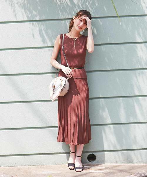 12Twelve Agenda（トゥエルブ　アジェンダ）の「ボートネックノースリーブリブニットプルオーバー（ニット/セーター・レディース・ベージュ/パープル/ブラック/ブラウン/ホワイト/ラベンダー・M）」の16枚目の写真