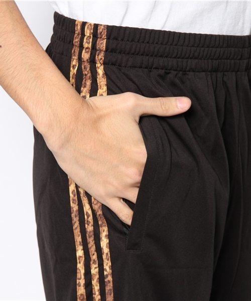 adidas Originals(アディダスオリジナルス)の「日本限定 アディダス アニマル トラックパンツ adidas STY ANIMAL TRACK PANT W40176(その他パンツ・メンズ・ブラック・X-LARGE/XX-LARGE/SMALL/LARGE/MEDIUM)」の8枚目の写真