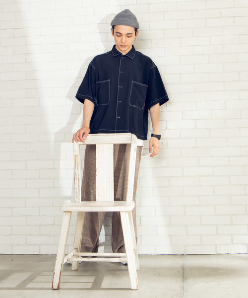 WEGO(ウィゴー)の「WEGO/配色ステッチ5分袖ビッグシルエットポプリンシャツ(シャツ/ブラウス・メンズ・ブラック/ベージュ/ネイビー・MEDIUM/LARGE)」の21枚目の写真