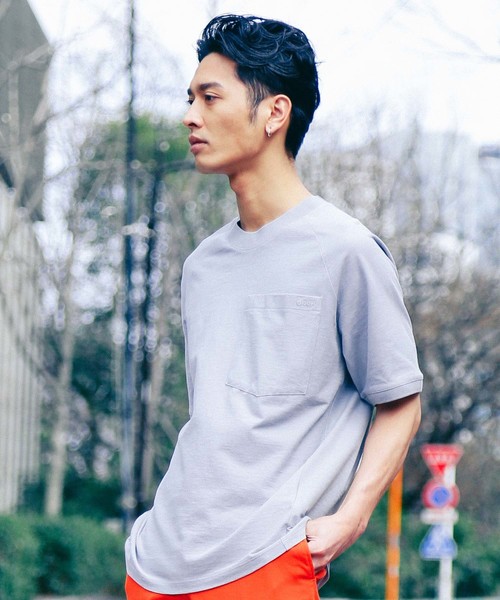 HUGO(ヒューゴ)の「メンズ オーバーサイズフィット ラグランスリーブ Tシャツ(Tシャツ/カットソー・メンズ・グレー系その他/ブラック・L/S/M/XL/XS/XXL)」の4枚目の写真