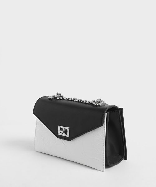 CHARLES & KEITH（チャールズ & キース）の「エンベロープバッグ / Envelope Bag（ショルダーバッグ・レディース・ホワイト/ブラック/ブルー/バーガンディー・S）」の17枚目の写真