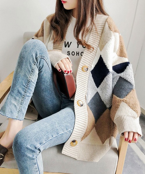 Amulet（アミュレット）の「アーガイル オーバーサイズ ボア ニットカーディガン（カーディガン/ボレロ・レディース・ネイビー/レッド/カーキ/グレー/ホワイト・FREE）」の18枚目の写真