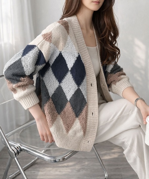 Amulet（アミュレット）の「アーガイル オーバーサイズ ボア ニットカーディガン（カーディガン/ボレロ・レディース・ネイビー/レッド/カーキ/グレー/ホワイト・FREE）」の19枚目の写真