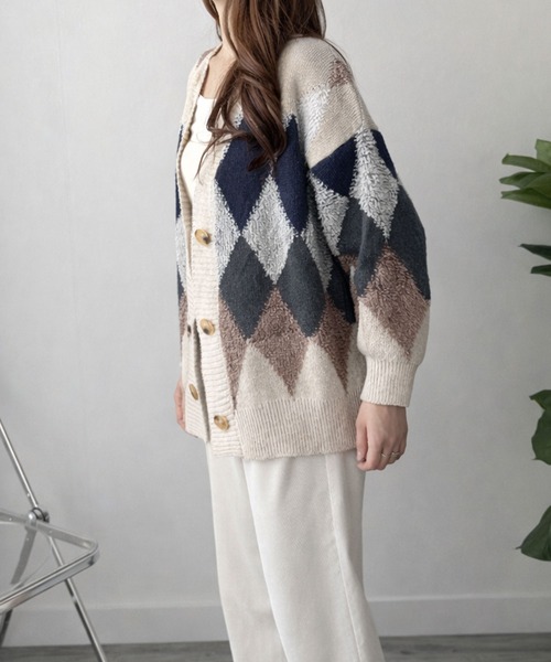 Amulet（アミュレット）の「アーガイル オーバーサイズ ボア ニットカーディガン（カーディガン/ボレロ・レディース・ネイビー/レッド/カーキ/グレー/ホワイト・FREE）」の22枚目の写真