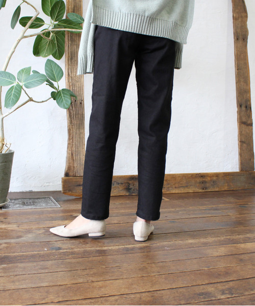 MODE ROBE(モードローブ)の「テーパードカラーパンツ(その他パンツ・レディース・アイボリー/ブラック/ブラウン/ベージュ・SMALL/MEDIUM/LARGE)」の8枚目の写真