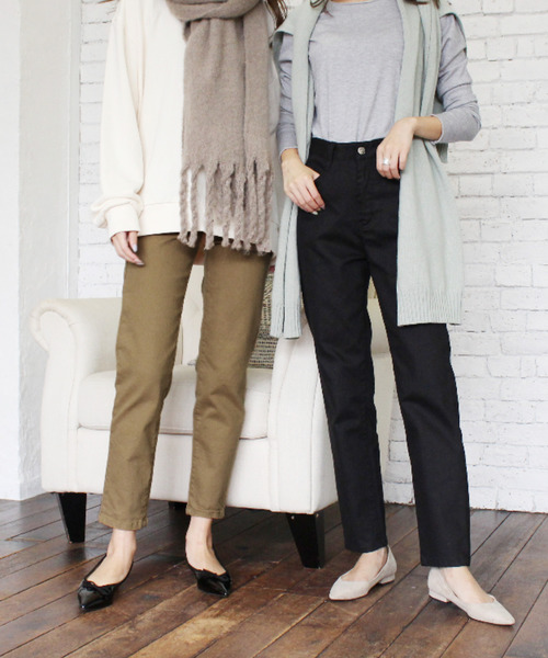 MODE ROBE(モードローブ)の「テーパードカラーパンツ(その他パンツ・レディース・アイボリー/ブラック/ブラウン/ベージュ・SMALL/MEDIUM/LARGE)」の5枚目の写真