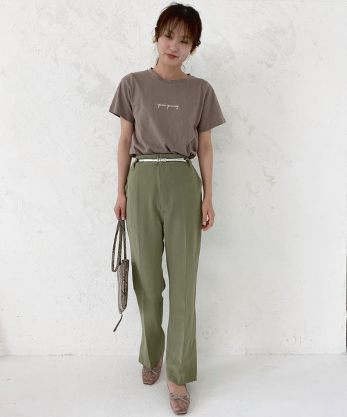 EPIMI E'PIMMY（エピミエピミー）の「《ZOZO限定》センタープレスサイドスリットスラックスパンツ（スラックス・レディース・ブラック/ベージュ/ブルー/パープル/オレンジ/モカ/カーキ/マスタード/ラベンダー・MEDIUM）」の10枚目の写真