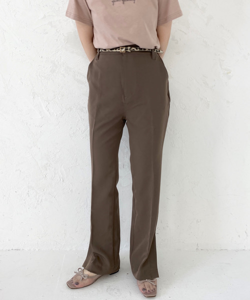 EPIMI E'PIMMY（エピミエピミー）の「《ZOZO限定》センタープレスサイドスリットスラックスパンツ（スラックス・レディース・ブラック/ベージュ/ブルー/パープル/オレンジ/モカ/カーキ/マスタード/ラベンダー・MEDIUM）」の14枚目の写真