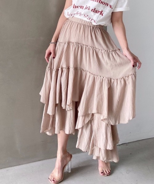 M y u(ミュー)の「アシンメトリーティアードスカート(スカート・レディース・ホワイト/ベージュ/ライトカーキ/グレイッシュベージュ/ネイビー/ピンク/グレー・FREE)」の4枚目の写真