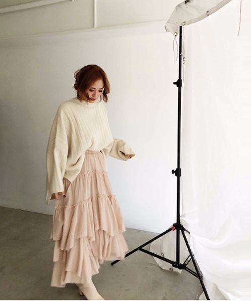 M y u(ミュー)の「アシンメトリーティアードスカート(スカート・レディース・ホワイト/ベージュ/ライトカーキ/グレイッシュベージュ/ネイビー/ピンク/グレー・FREE)」の11枚目の写真