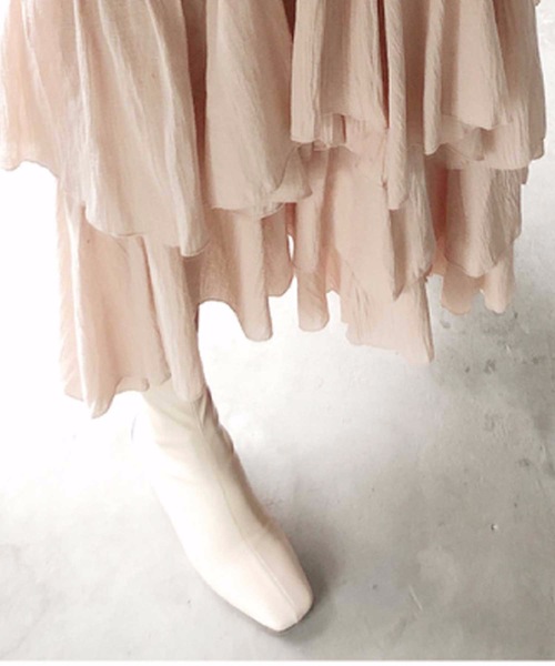 M y u(ミュー)の「アシンメトリーティアードスカート(スカート・レディース・ホワイト/ベージュ/ライトカーキ/グレイッシュベージュ/ネイビー/ピンク/グレー・FREE)」の13枚目の写真