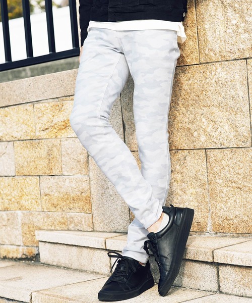 roshell（ロシェル）の「カツラギ ストレッチ スキニーパンツ（チノパンツ・メンズ・ブラック系その他2/ホワイト系その他2/ブラウン系その他/ブラウン系その他2/ライトベージュ/ブルー系その他/ワイン/ブラック系その他3/ホワイト/ライトグレー/ブラック/ブラック系その他/グレー/グレー系その他/ホワイト系その他/ブラウン/モカ/カーキ/ネイビー/その他1/ライトインディゴブルー/インディゴブルー/グレイッシュベージュ/チャコールグレー/グレー系その他2/ベージュ/アイボリー・SMALL/MEDIUM/LARGE/X-LARGE/XX-LARGE）」の4枚目の写真