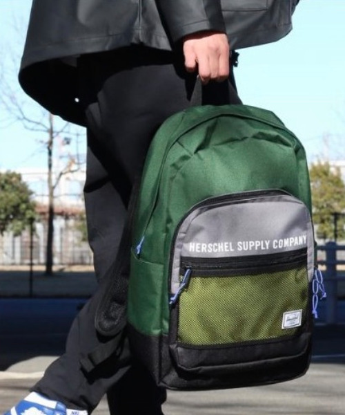 Herschel Supply（ハーシェルサプライ）の「Kaine Backpack Athletics 30L デイパック ロゴリュック