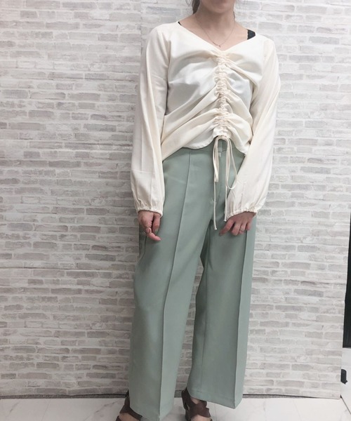 ap retro(アプレトロ)の「センタープレスワイドフレアパンツ【ZOZO限定アイテム】(その他パンツ・レディース・ブラック/オフホワイト/ミント・FREE)」の17枚目の写真