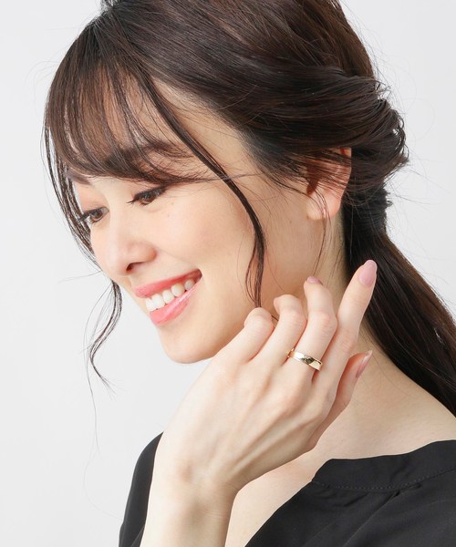 COCOSHNIK(ココシュニック)の「K10逆アール リング(リング・レディース・ホワイト系その他7・12号/14号)」の3枚目の写真