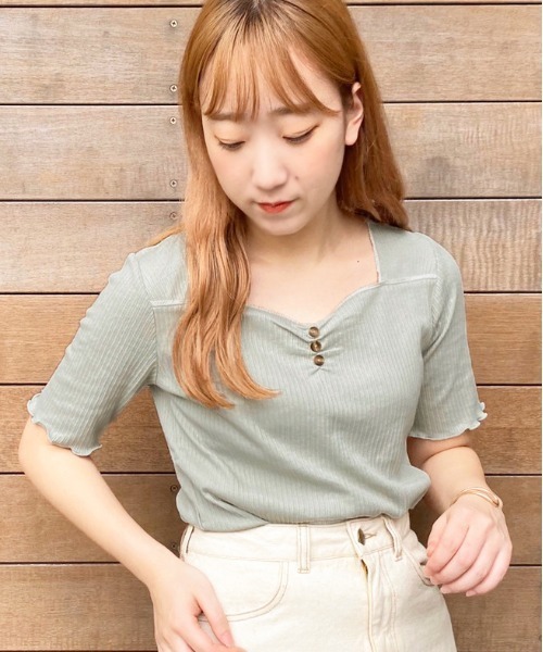 apres jour（アプレジュール）の「ハートネックリブトップス【ZOZOTOWN限定アイテム】（Tシャツ/カットソー・レディース・ブラック/アイボリー/ミント/モカ・フリー）」の21枚目の写真