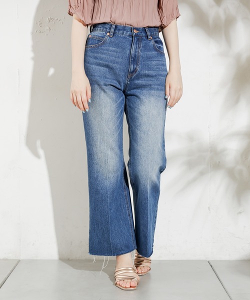 natural couture(ナチュラルクチュール)の「長さ変えれるフレアデニム(デニムパンツ・レディース・インディゴブルー/ブルー・SMALL/MEDIUM)」の10枚目の写真