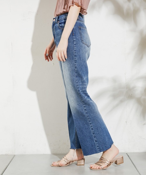 natural couture(ナチュラルクチュール)の「長さ変えれるフレアデニム(デニムパンツ・レディース・インディゴブルー/ブルー・SMALL/MEDIUM)」の11枚目の写真