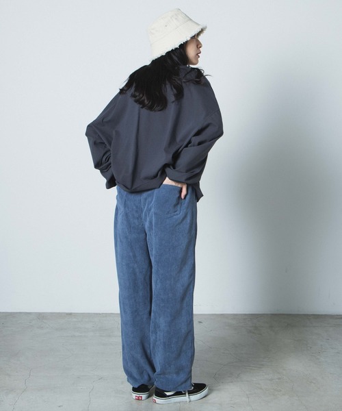 WEGO(ウィゴー)の「WEGO/コーデュロイストレートタックパンツ(スラックス・レディース・ブラック/ブルー/ブラウン/ベージュ/パープル/アイボリー・SMALL/MEDIUM)」の21枚目の写真