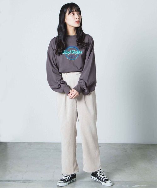 WEGO(ウィゴー)の「WEGO/コーデュロイストレートタックパンツ(スラックス・レディース・ブラック/ブルー/ブラウン/ベージュ/パープル/アイボリー・SMALL/MEDIUM)」の7枚目の写真