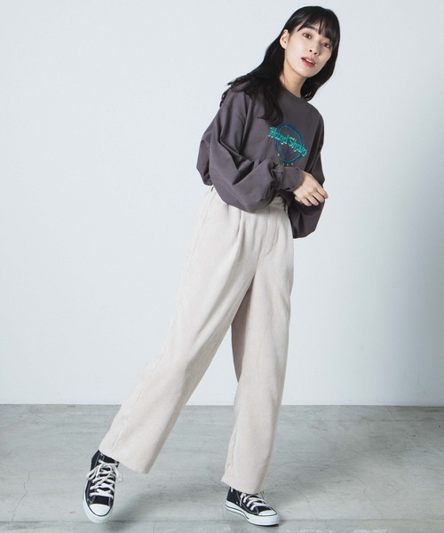 WEGO(ウィゴー)の「WEGO/コーデュロイストレートタックパンツ(スラックス・レディース・ブラック/ブルー/ブラウン/ベージュ/パープル/アイボリー・SMALL/MEDIUM)」の9枚目の写真