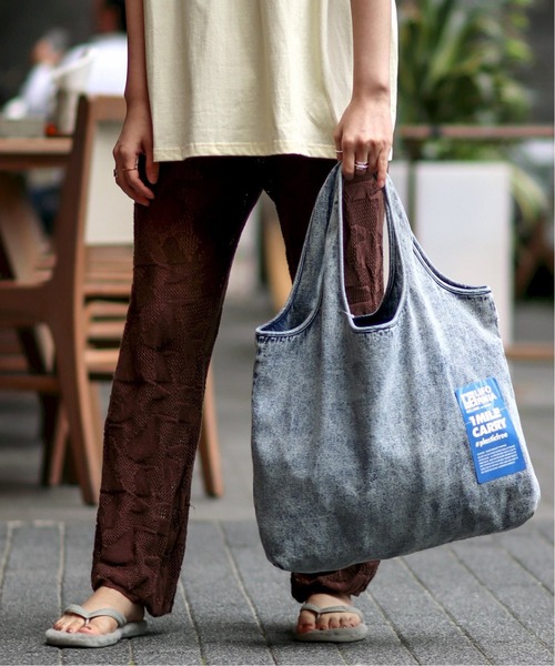 JOURNAL STANDARD relume（ジャーナルスタンダード　レリューム）の「CALIFORNIA IMILE CARRY BAGショッピングトート（トートバッグ・メンズ・ブラック/ブラック系その他/グレー/ライトグレー/クリアブルー/スカイブルー・FREE）」の9枚目の写真