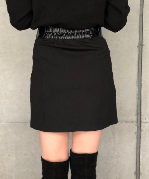 ENVYM（アンビー）の「フェイクレザーコンビポンチＳＫ（スカート・レディース・ブラック・FREE）」の6枚目の写真