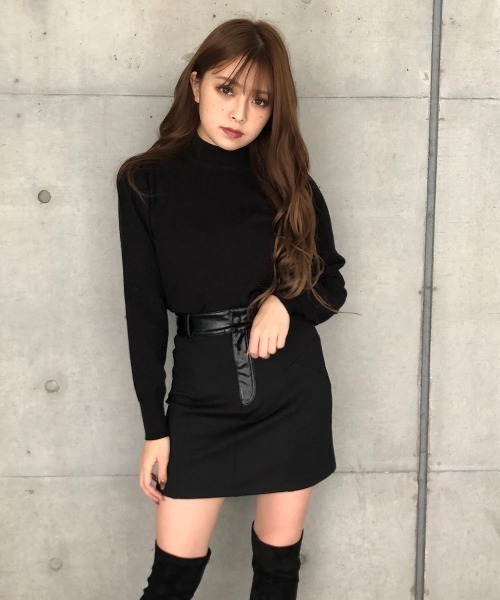 ENVYM（アンビー）の「フェイクレザーコンビポンチＳＫ（スカート・レディース・ブラック・FREE）」の7枚目の写真