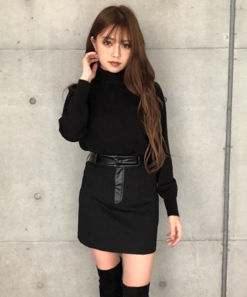 ENVYM（アンビー）の「フェイクレザーコンビポンチＳＫ（スカート・レディース・ブラック・FREE）」の3枚目の写真