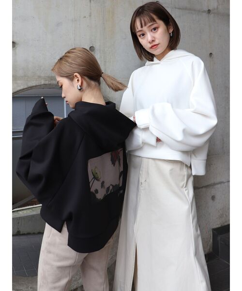 MURUA（ムルーア）の「【MURUA×217..NINA】コラボパーカー（パーカー・レディース・ホワイト/ブラック・FREE）」の9枚目の写真