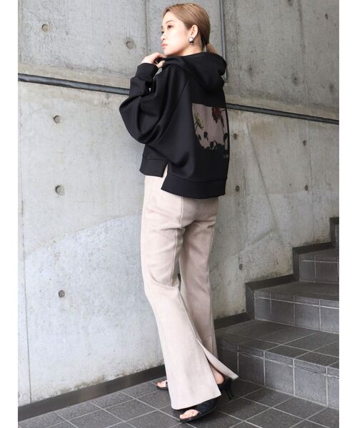 MURUA（ムルーア）の「【MURUA×217..NINA】コラボパーカー（パーカー・レディース・ホワイト/ブラック・FREE）」の18枚目の写真