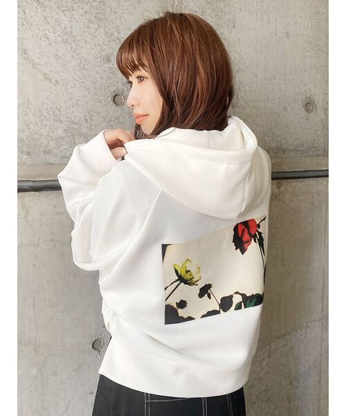 MURUA（ムルーア）の「【MURUA×217..NINA】コラボパーカー（パーカー・レディース・ホワイト/ブラック・FREE）」の15枚目の写真