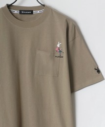 PLAYBOY（プレイボーイ）の「PLAYBOY/プレイボーイ ポケット キャラクター 刺繍 ワンポイント Tシャツ（Tシャツ/カットソー・メンズ）」