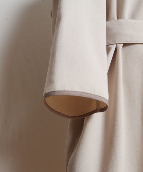 tocco closet（トッコ　クローゼット）の「【ZOZO限定】ウエストりぼん付き配色ライン入りスプリングコート（トレンチコート・レディース・アイボリー/ベージュ/サックスブルー・M）」の17枚目の写真