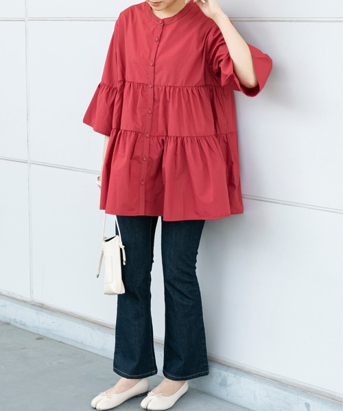 Ambre Neige(アンブルネージュ)の「ティアードチュニック/【WEB/EC限定商品】(シャツ/ブラウス・レディース・レッド/イエロー/アイボリー/モカ・FREE)」の4枚目の写真