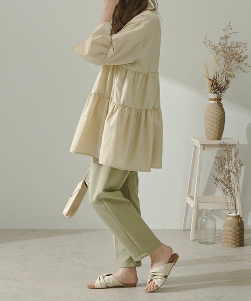 Ambre Neige(アンブルネージュ)の「ティアードチュニック/【WEB/EC限定商品】(シャツ/ブラウス・レディース・レッド/イエロー/アイボリー/モカ・FREE)」の14枚目の写真