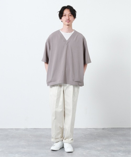 JOURNAL STANDARD(ジャーナルスタンダード)の「【EVALET / エバレット】ストレッチ ウォッシャブル Vネック Tシャツ(Tシャツ/カットソー・メンズ・チャコールグレー/ベージュ/タン・SMALL/MEDIUM/LARGE)」の4枚目の写真