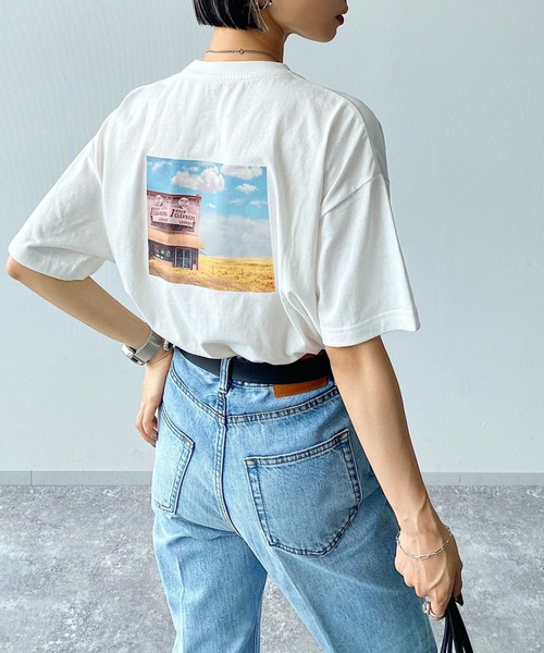 PAGEBOY(ページボーイ)の「ヴィンテージモードフォトTシャツ(Tシャツ/カットソー・レディース・チャコールグレー/ブラック/オフホワイト・FREE)」の5枚目の写真