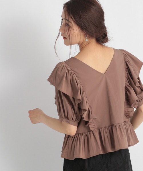 Andemiu（アンデミュウ）の「【二の腕美人】ペプラムフリルブラウス953947（シャツ/ブラウス・レディース・ブラウン/ブラック/オフホワイト・FREE）」の7枚目の写真