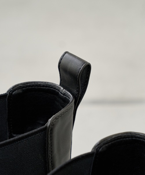 Chico(チコ)の「【新色追加】サイドゴアボリュームショートブーツ(ブーツ・レディース・カーキ/ブラック/アイボリー/ブラウン・LARGE/SMALL/MEDIUM)」の10枚目の写真