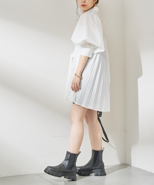 Chico(チコ)の「【新色追加】サイドゴアボリュームショートブーツ(ブーツ・レディース・カーキ/ブラック/アイボリー/ブラウン・LARGE/SMALL/MEDIUM)」の5枚目の写真