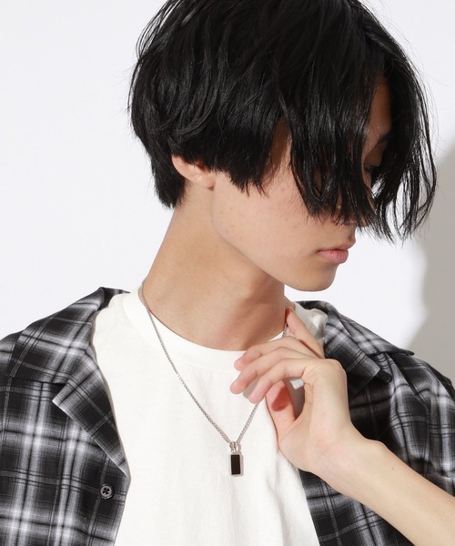 PBLIM（ページボーイリム）の「【PAGEBOYLIM】プレートネックレス（ネックレス・レディース・ホワイト/ブラック・FREE）」の2枚目の写真