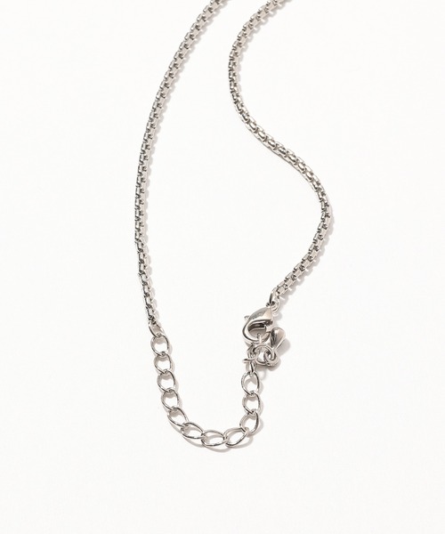 PBLIM（ページボーイリム）の「【PAGEBOYLIM】プレートネックレス（ネックレス・レディース・ホワイト/ブラック・FREE）」の7枚目の写真