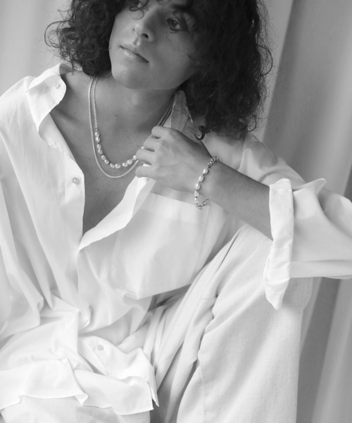 JOEN（ジョエン）の「JOEN(ジョエン)淡水バロックパール×シルバー925コーティング 日本製 5連パールブレスレット / シルバー925コーティング 日本製ハーフダブルチェーンブレスレット（ブレスレット・メンズ・ホワイト/シルバー・FREE）」の13枚目の写真