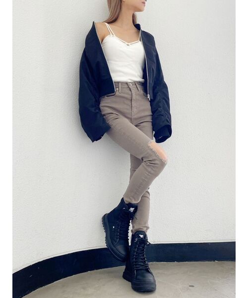 GYDA(ジェイダ)の「H/W KNEEダメージデザインカラーパンツ(チノパンツ・レディース・ブラック/ベージュ・SMALL/MEDIUM/X-SMALL)」の16枚目の写真