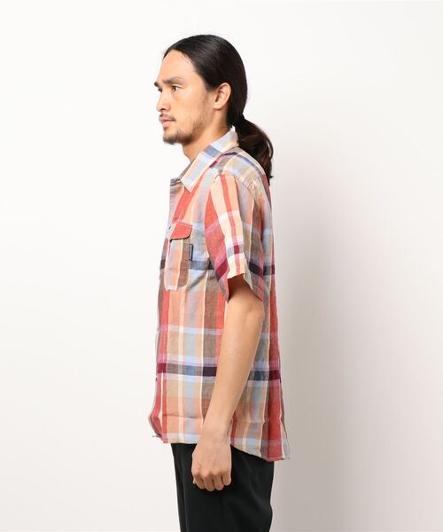 Branchworks(ブランチワークス)の「【Branchworks】リネンチェック大柄 サファリシャツ(シャツ/ブラウス・メンズ・レッド/マスタード・MEDIUM/LARGE)」の4枚目の写真