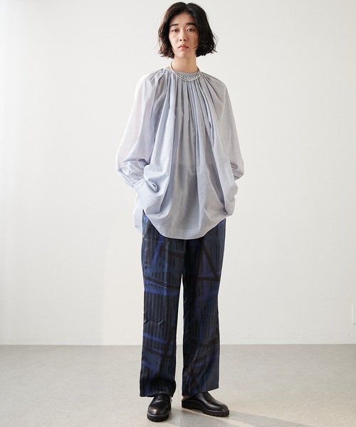 Whim Gazette（ウィムガゼット）の「ローンクルーネックブラウス（シャツ/ブラウス・レディース・サックスブルー/ダークブラウン・FREE）」の4枚目の写真