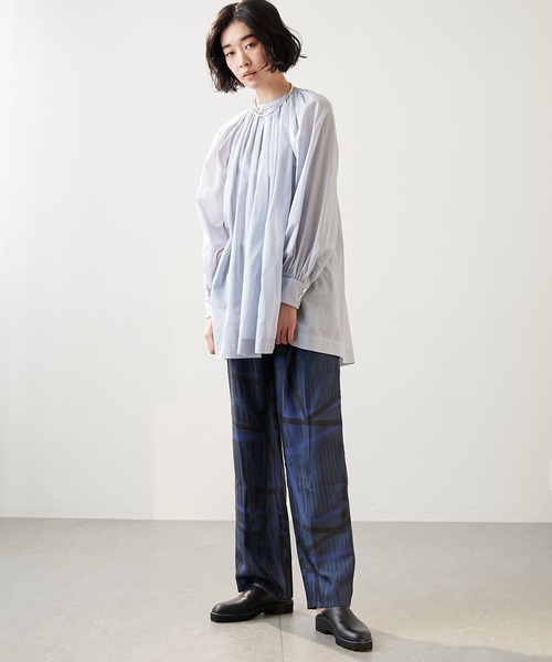 Whim Gazette（ウィムガゼット）の「ローンクルーネックブラウス（シャツ/ブラウス・レディース・サックスブルー/ダークブラウン・FREE）」の5枚目の写真