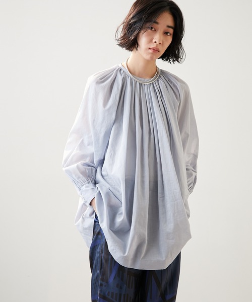 Whim Gazette（ウィムガゼット）の「ローンクルーネックブラウス（シャツ/ブラウス・レディース・サックスブルー/ダークブラウン・FREE）」の14枚目の写真